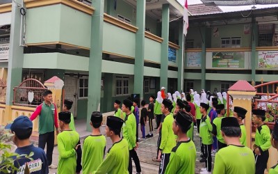 Senam dan Makan Bersama, MTs Al Hikmah Bangun Budaya Sehat dan Guyub